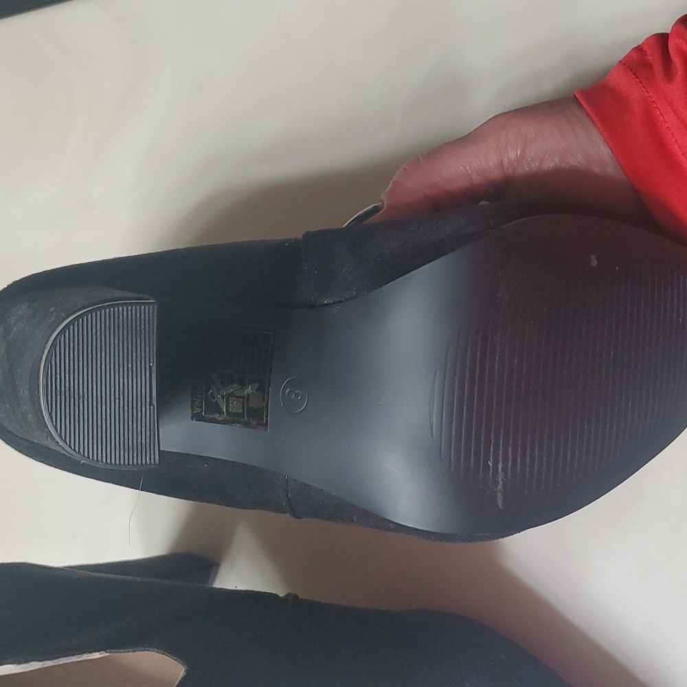 Booties - Picture 3 of 4